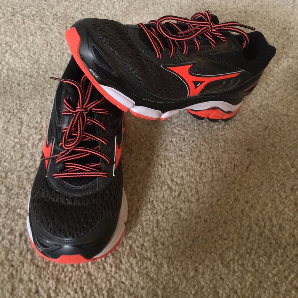 Mizuno inspire running shoes